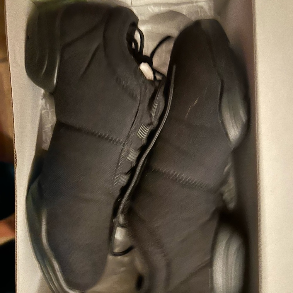 Capezio dance sneakers new 8.5
